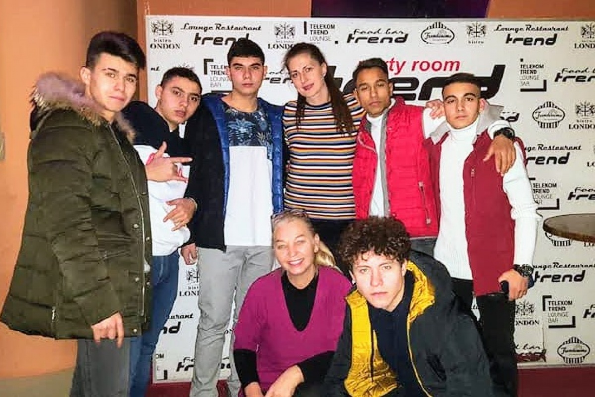 Декември 2019 година