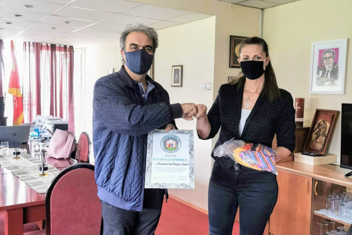 Донација на маски во 2020 година од Директорот на Васко Ристов МОБ