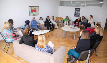 КОМУНИКАЦИСКА КАМПАЊА ЗА ЗГРИЖУВАЧКИ СЕМЕЈСТВА