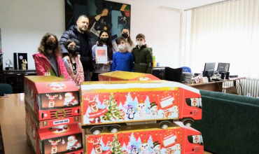 Новогодишни оригинални пакетчиња